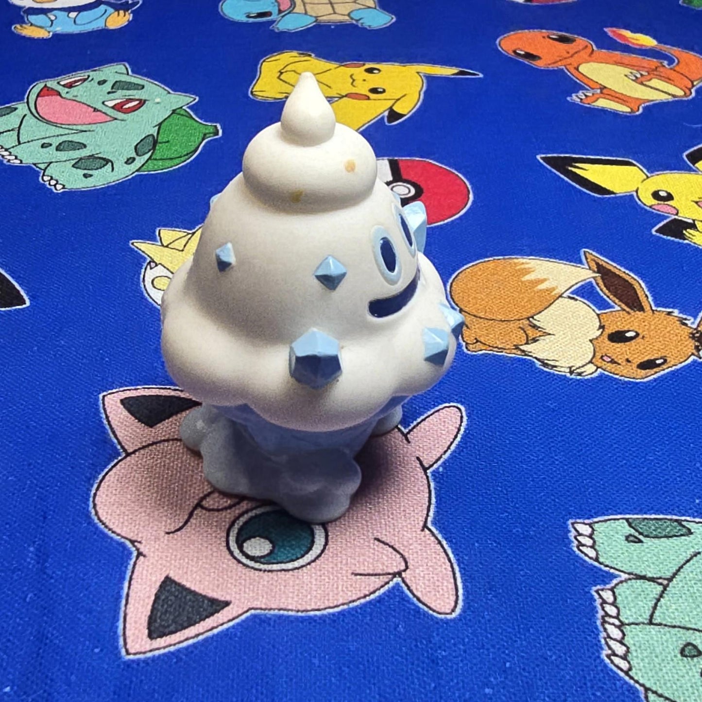 Pokemon Vanillish Figure Finger Puppet 2011 Nintendo Bandai PVC Japan USA Seller