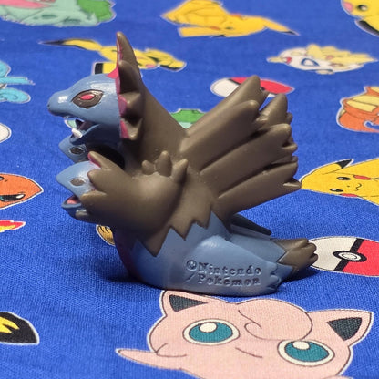 Pokemon Hydreigon Figure Finger Puppet 2011 Nintendo Bandai PVC Japan USA Seller