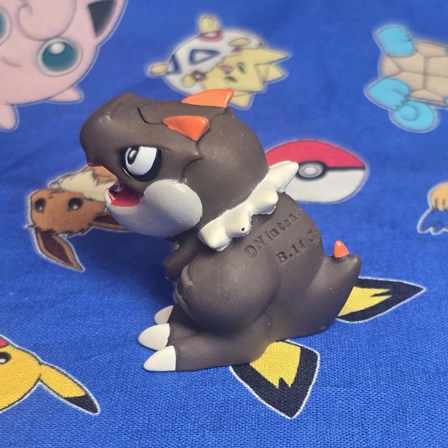 Pokemon Tyrunt Figure Finger Puppet 2014 Nintendo PVC Bandai Japan USA Seller